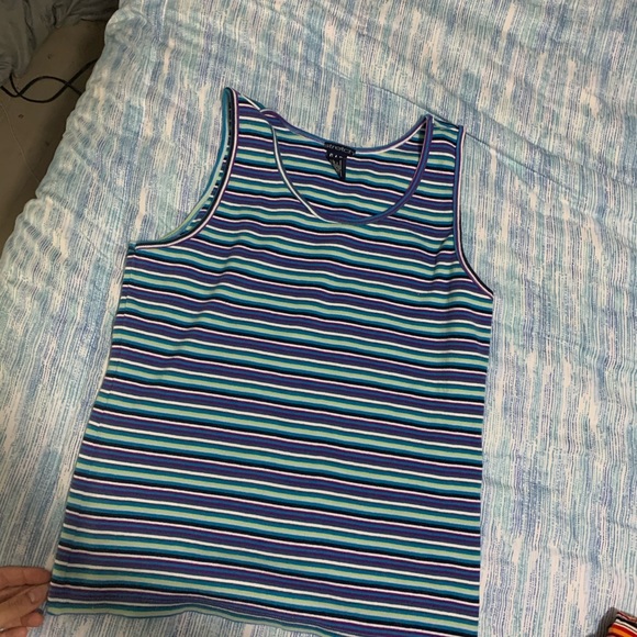 GAP tank top *bundle* - Picture 2 of 9